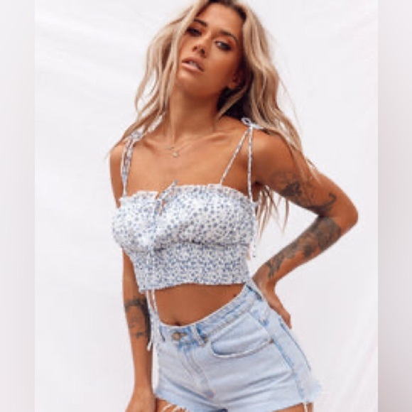 Princess Polly floral top - Picture 2 of 9